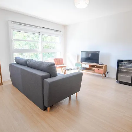 Les Provinciales شقة *