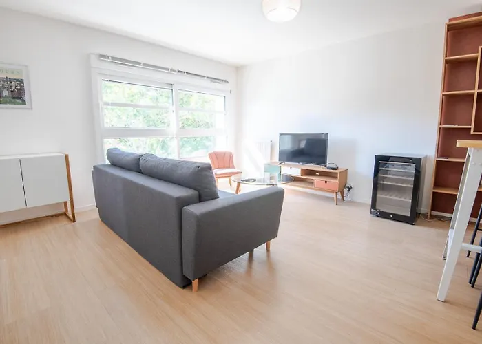 Les Provinciales Апартаменты *